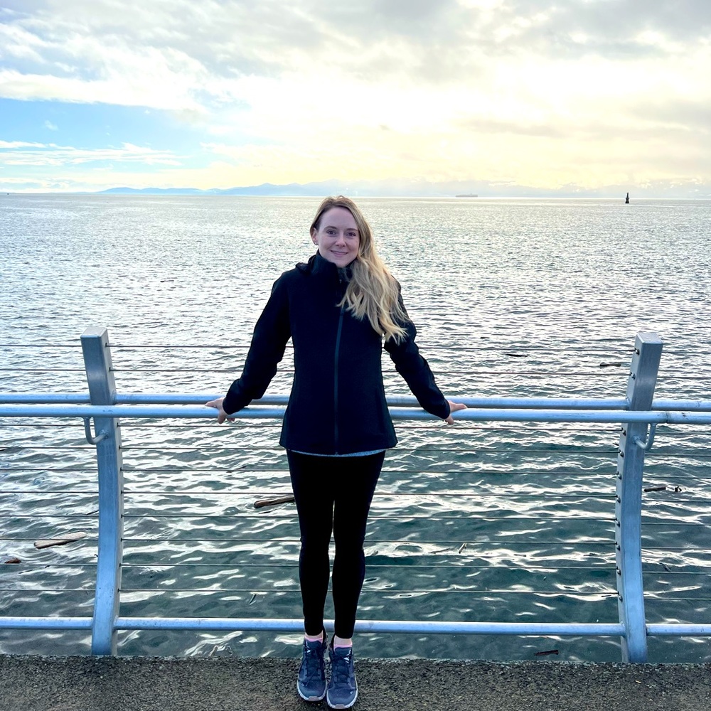 Meet your Posher, Em